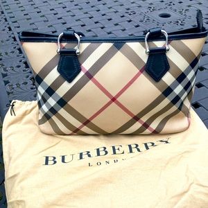 Burberry nova tote bag